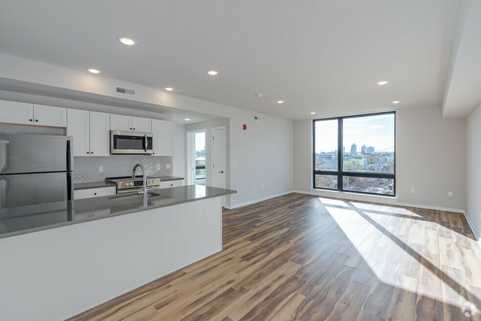 171 W Berks Image 20