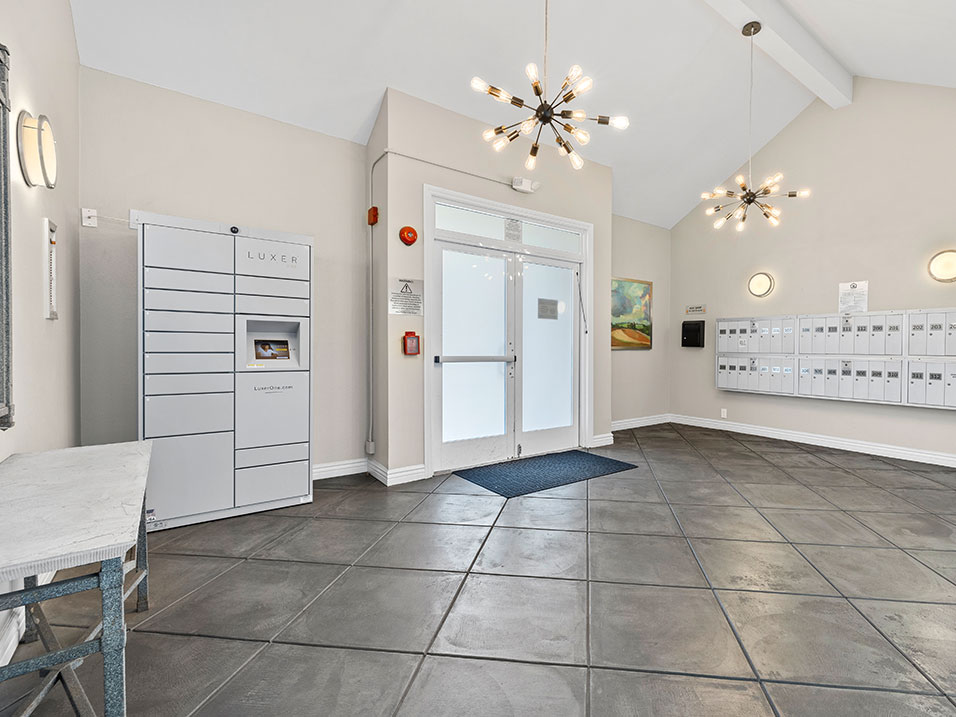 Clarington Court Image 20
