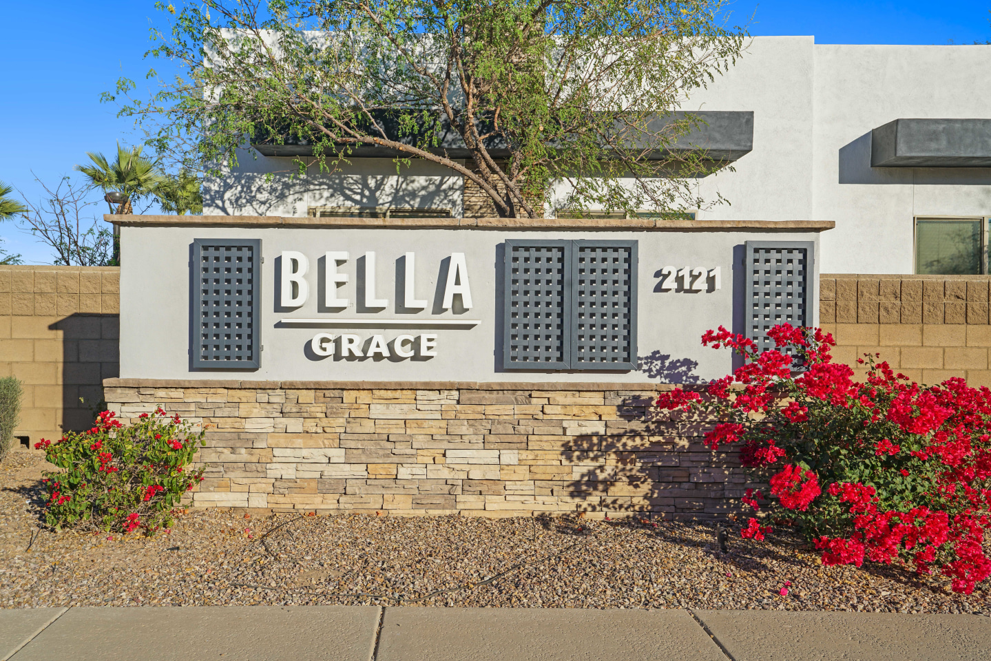 Bella Grace Image 36