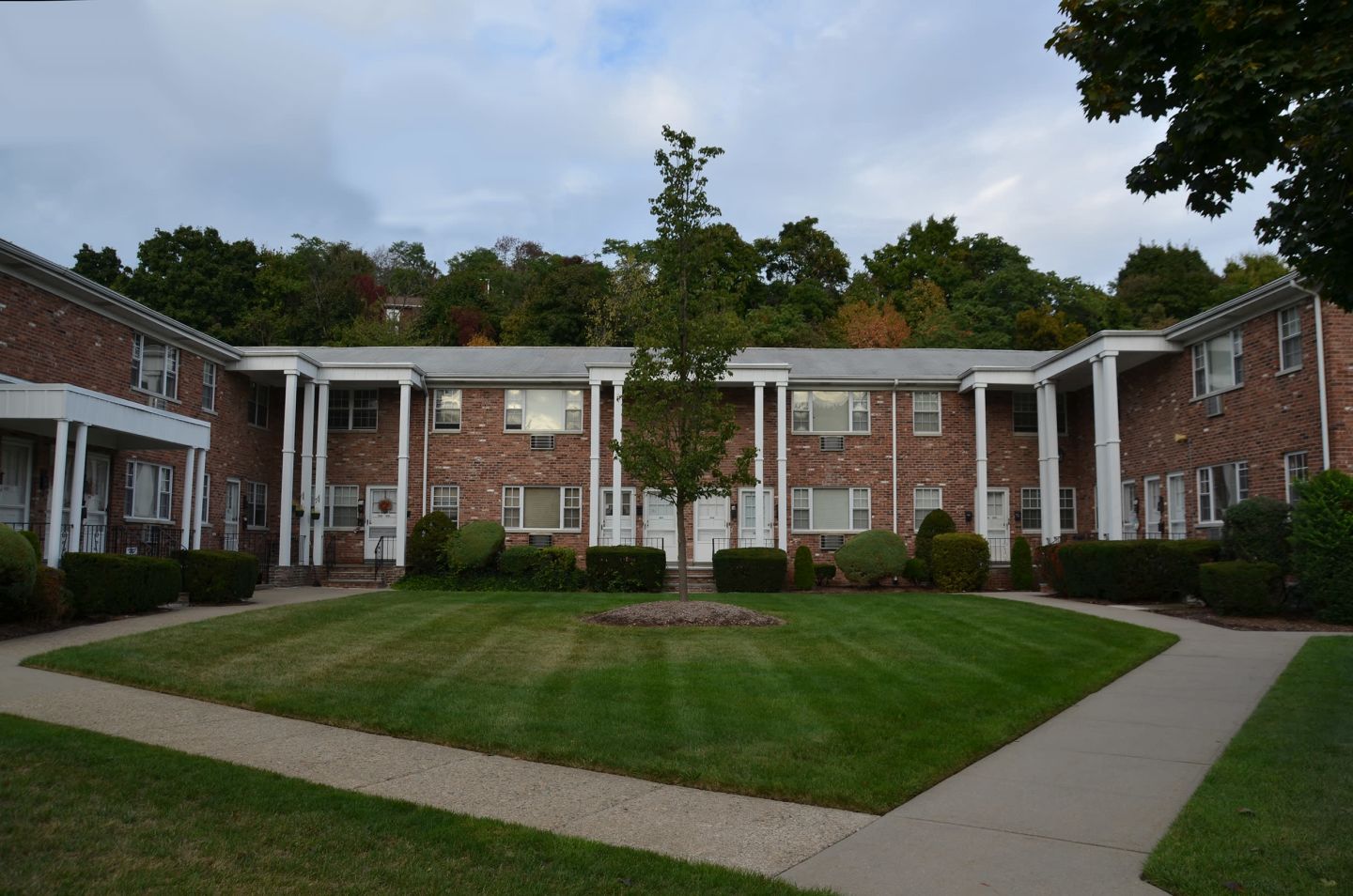 Pompton Hills Image 4