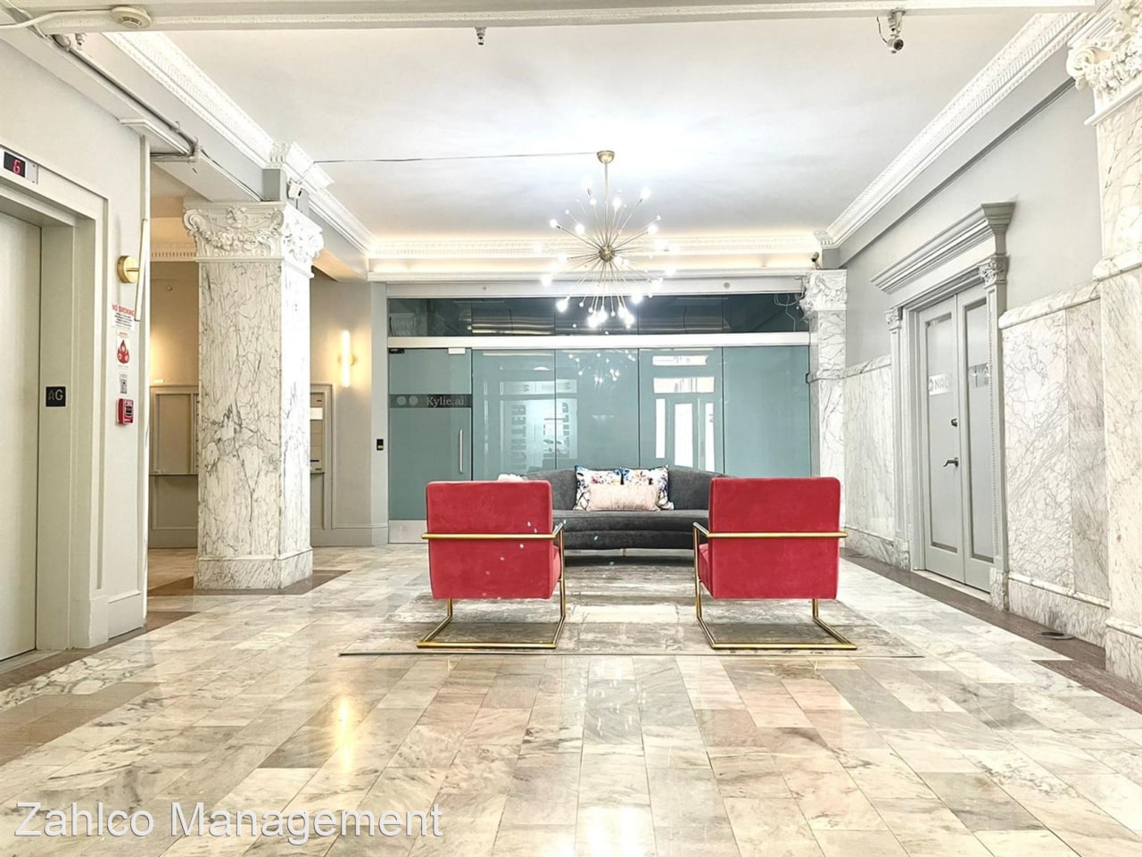 306 W Franklin Image 12