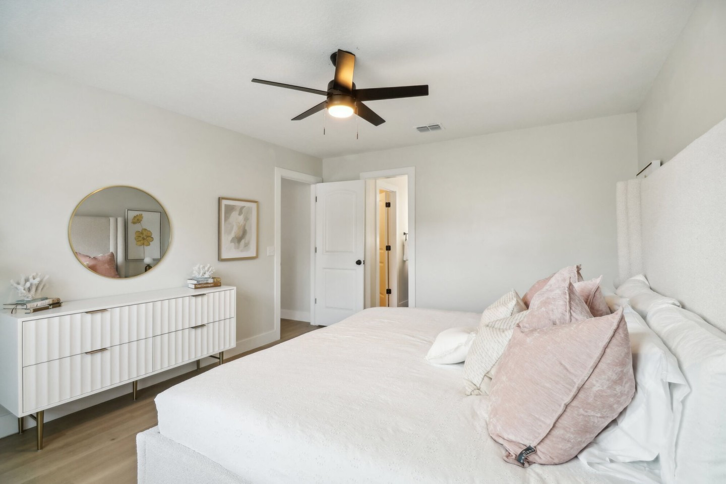 MOD Villas Image 36