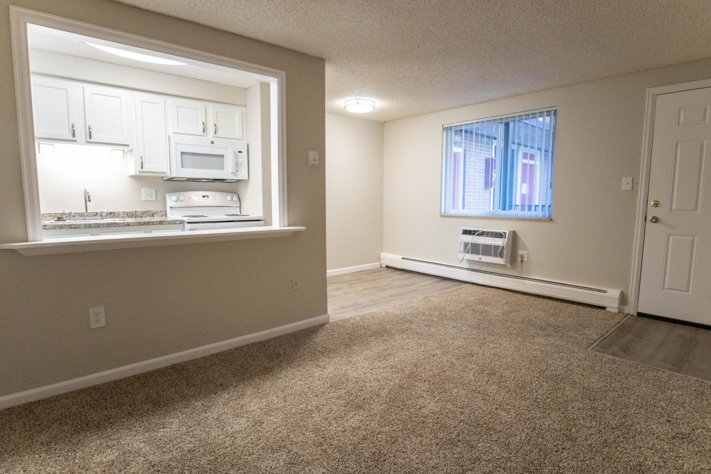 Joliet Towers Apartments Image 22