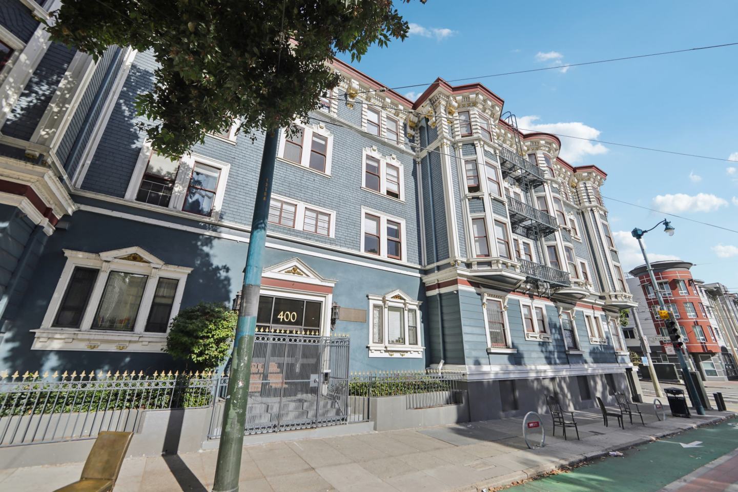 400 DUBOCE Image 10