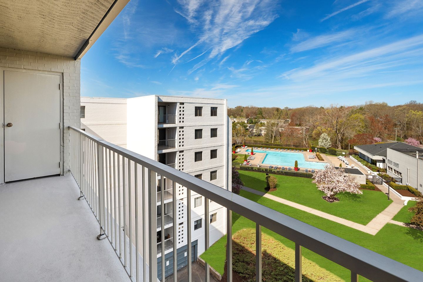 Concierge Rocky Hill Apartments Image 14