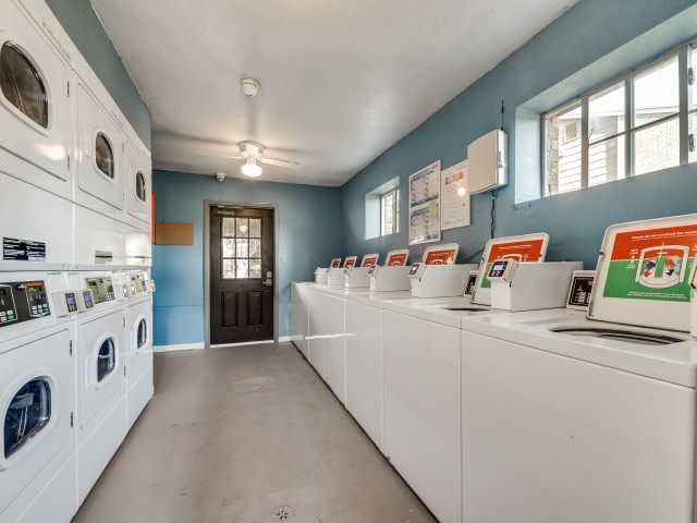 West Wind Apartments Image 17