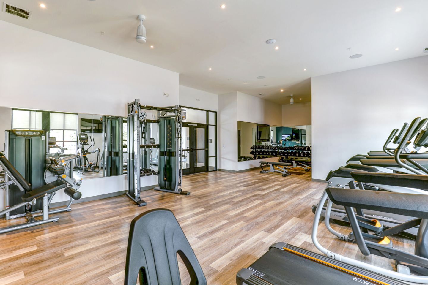 Pullman Pointe Image 21