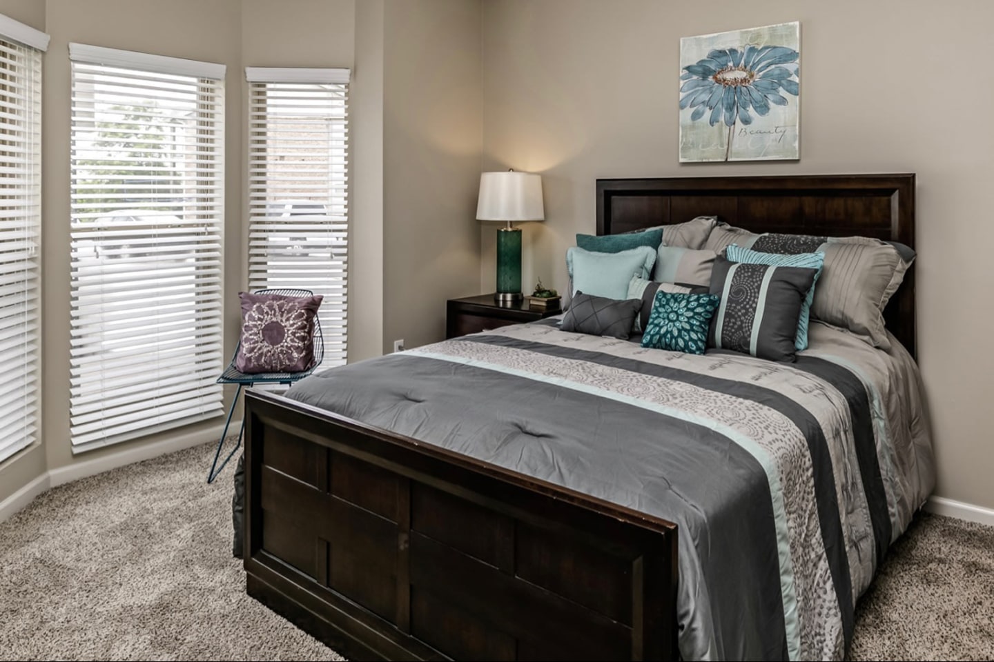 Whispering Hills Apartments Image 12