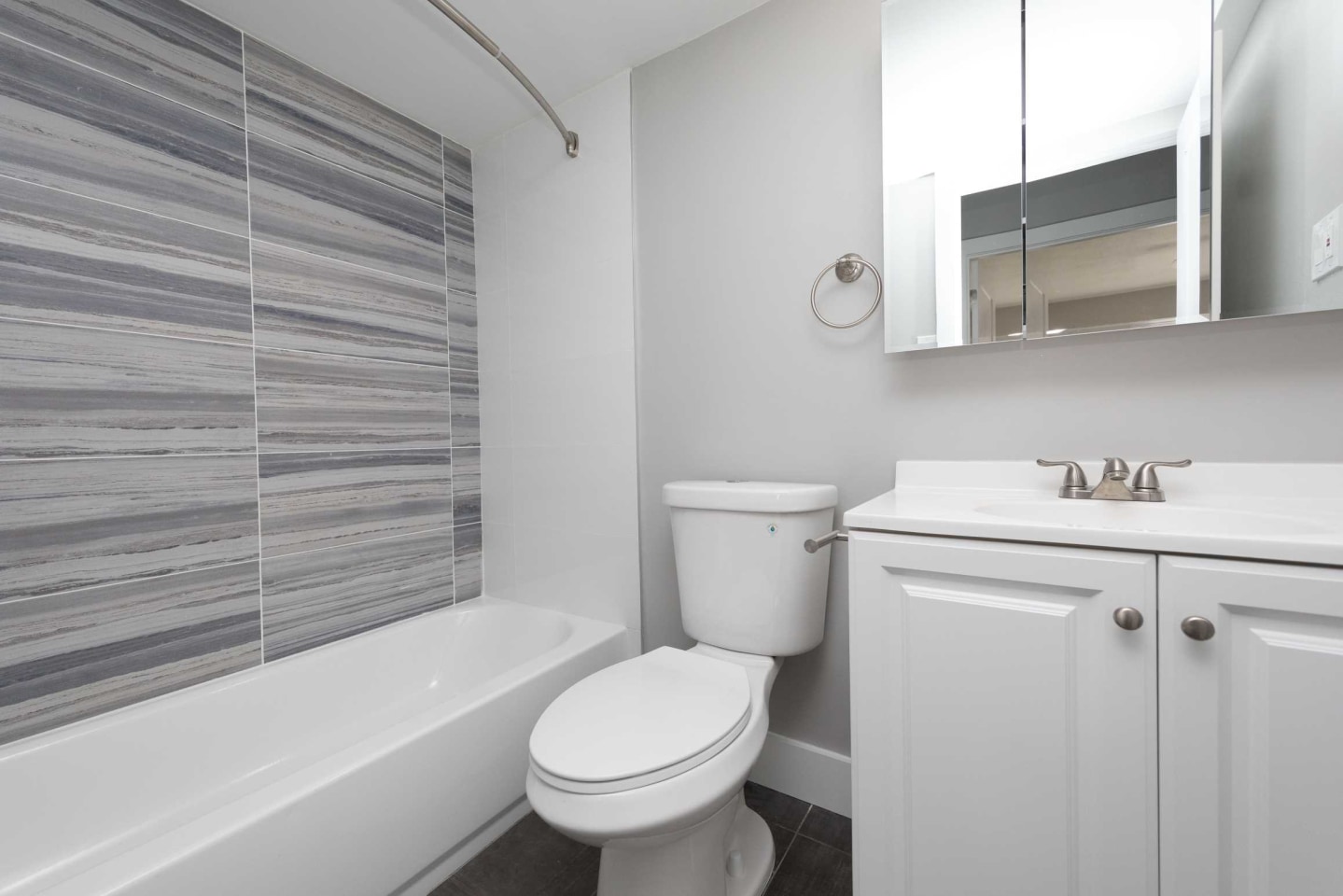 Parker Avenue Apartments Image 5