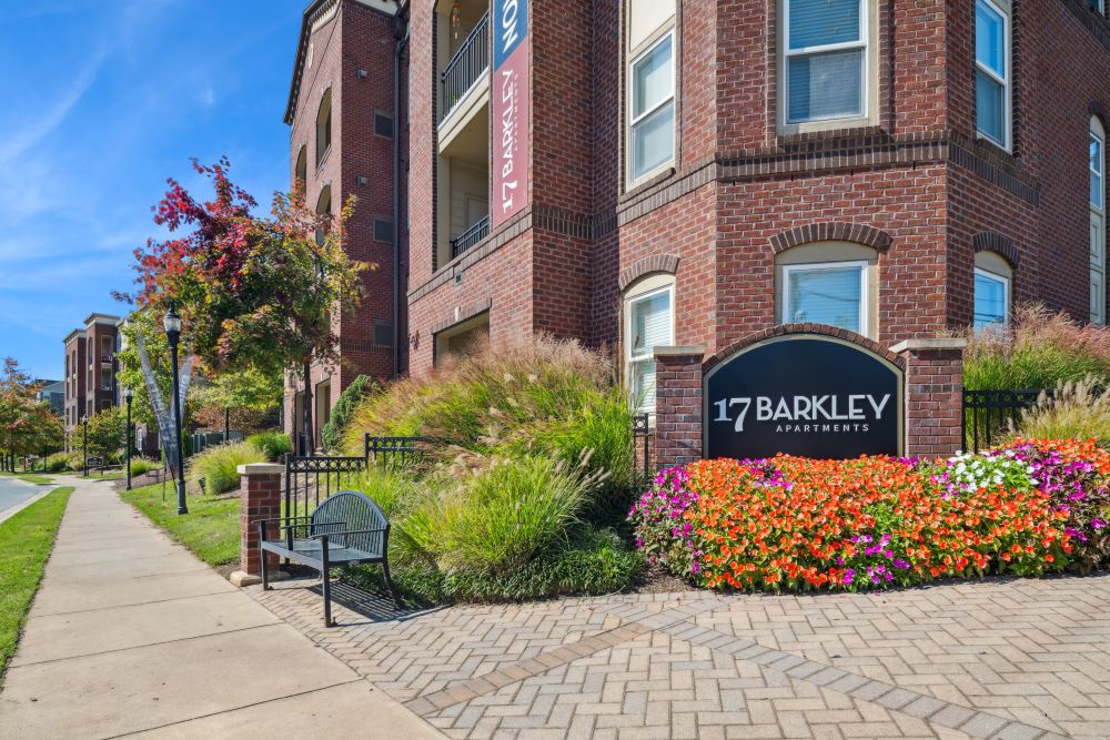17 Barkley Apartments Image 16