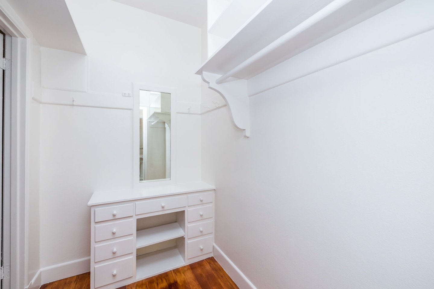 226 Athol Avenue Image 35