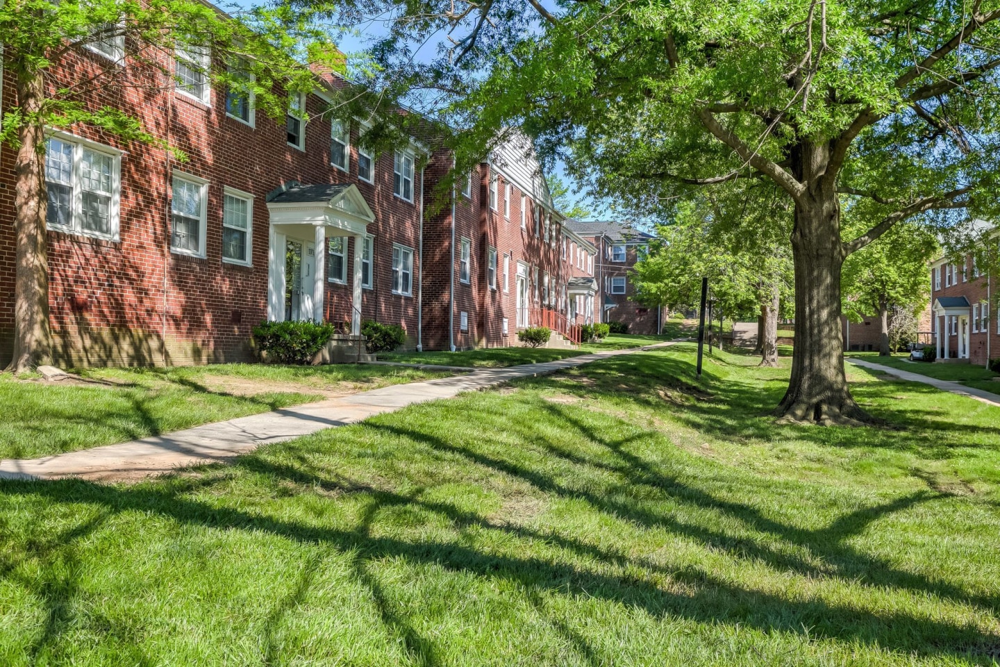 Loch Raven Village Apartments Image 4