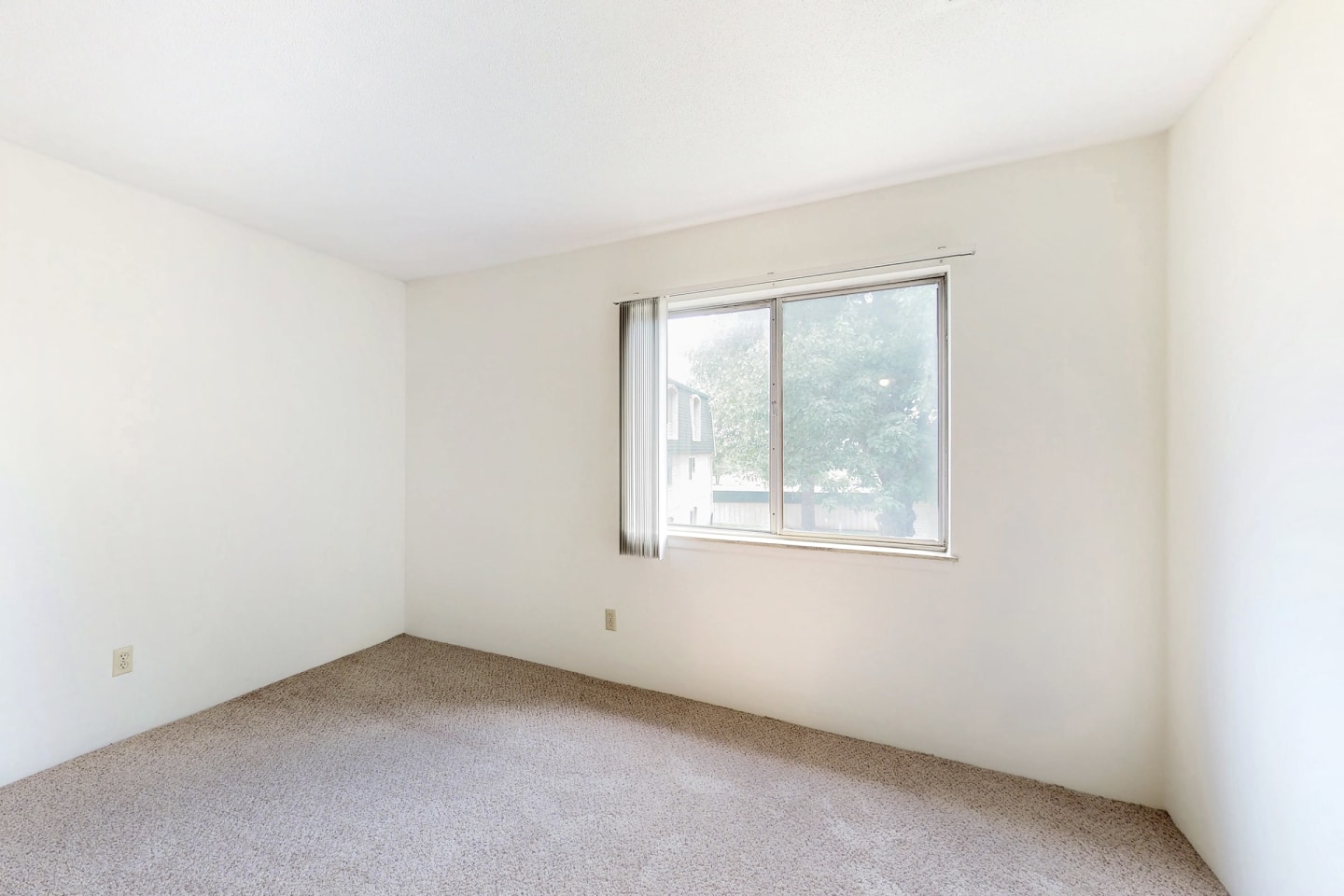 Sherwood Glen Image 24
