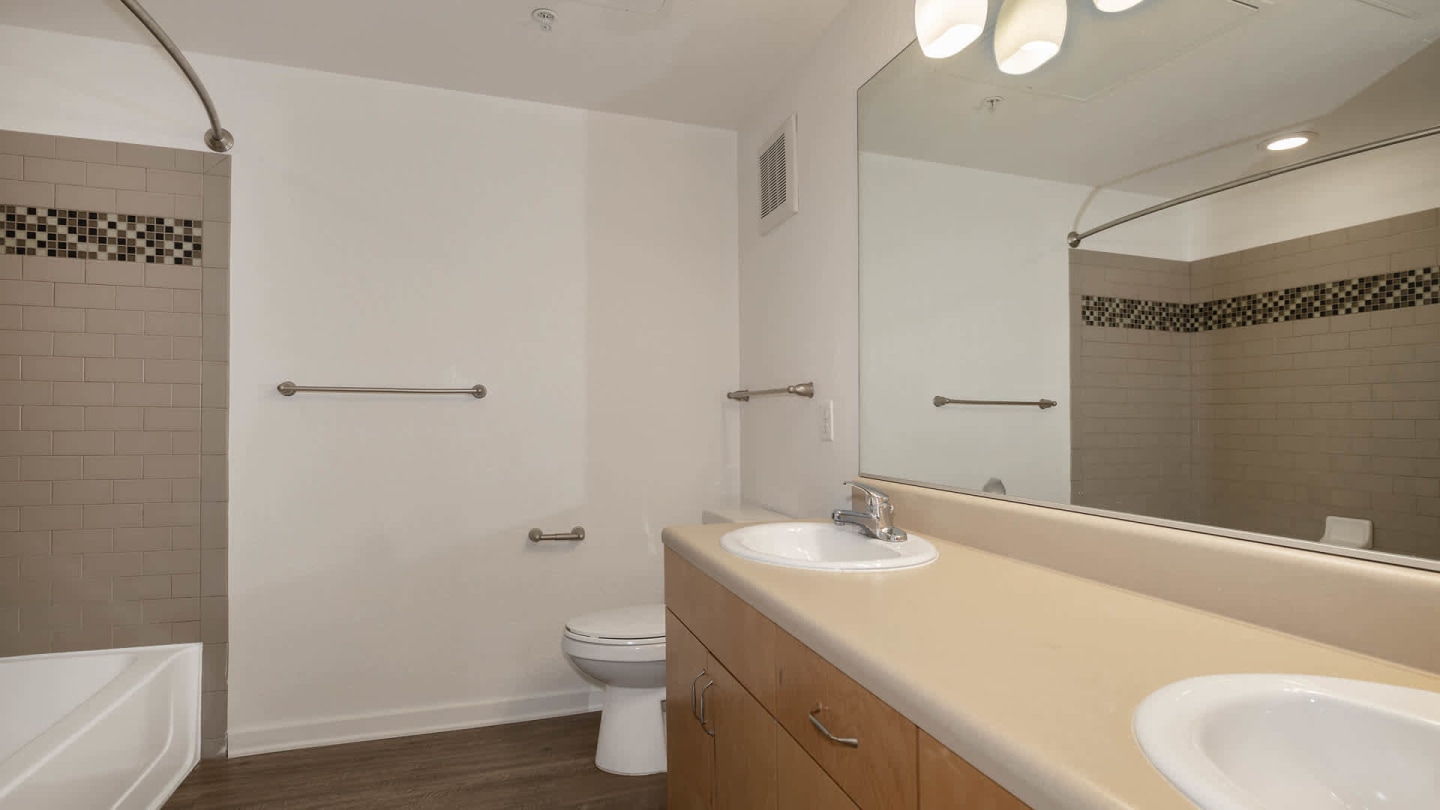 Arbour Square Apartment Image 40