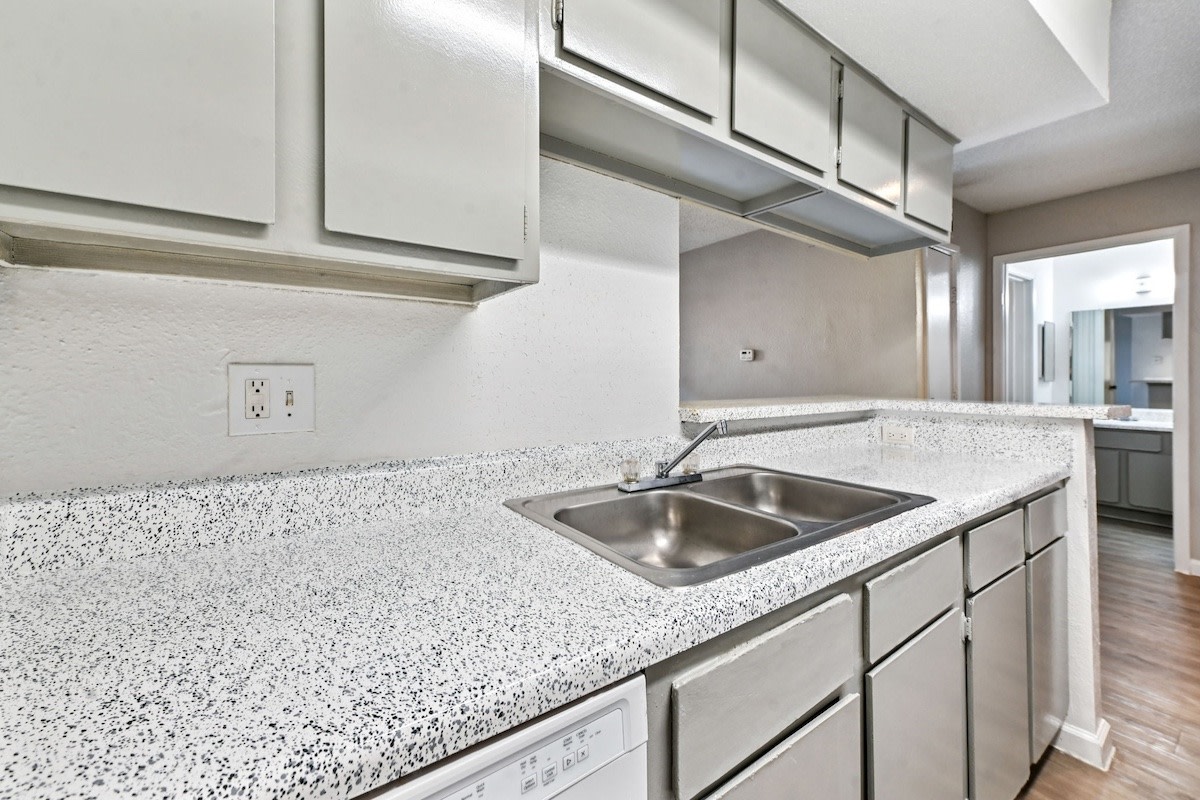 Pine Creek Apartments Image 75
