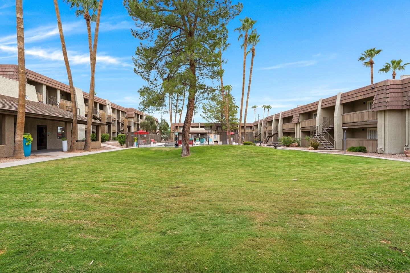 Verde Apartments Image 3