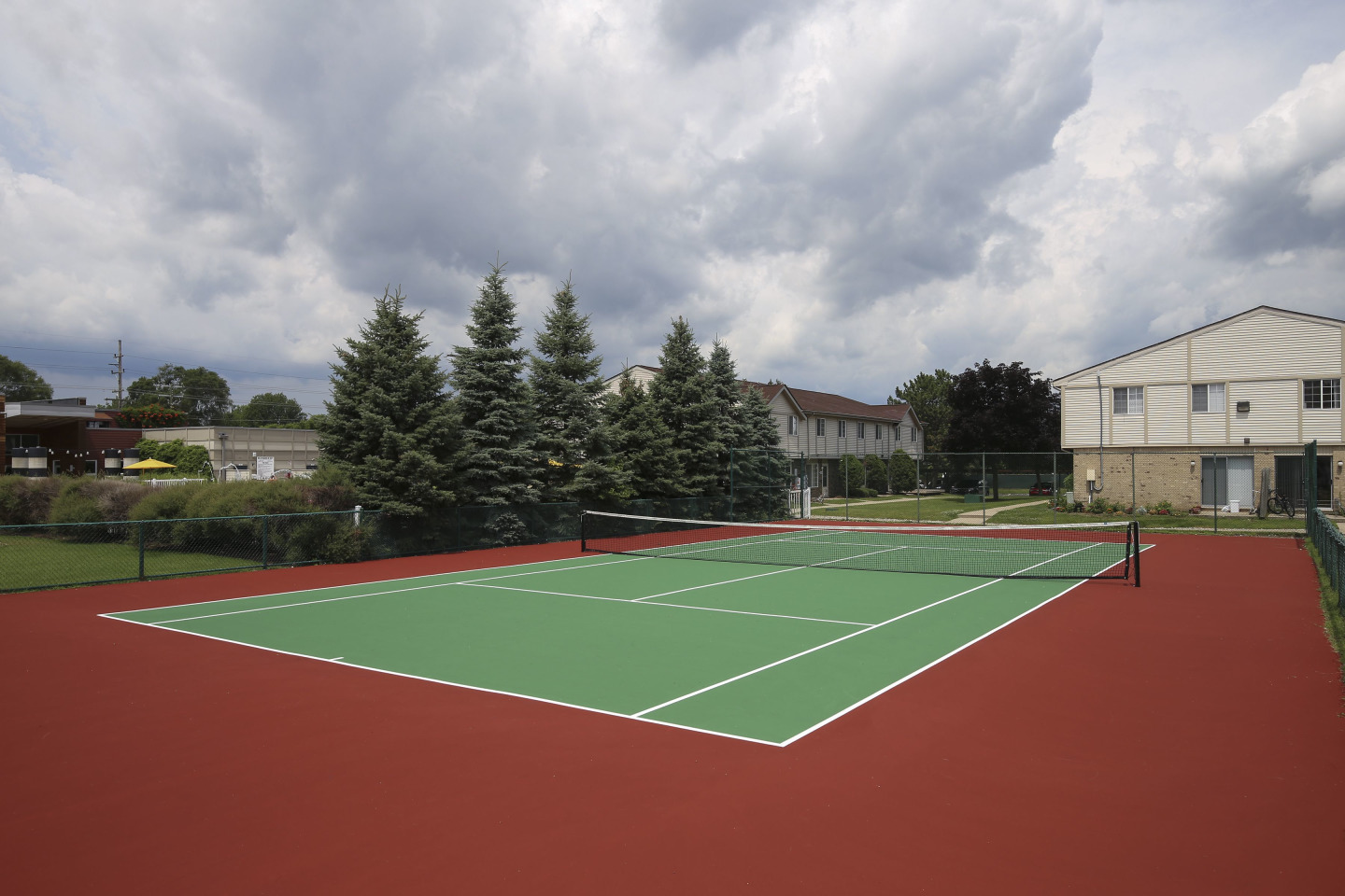 Village Club of Rochester Hills Image 42
