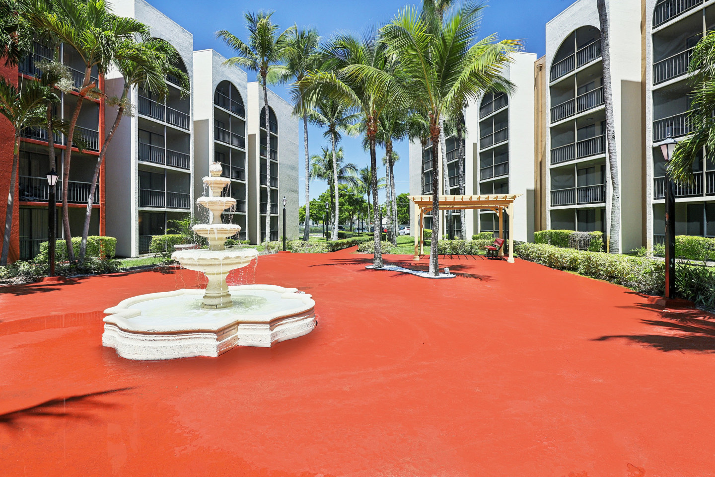 Aventura Harbor Apartments Image 13