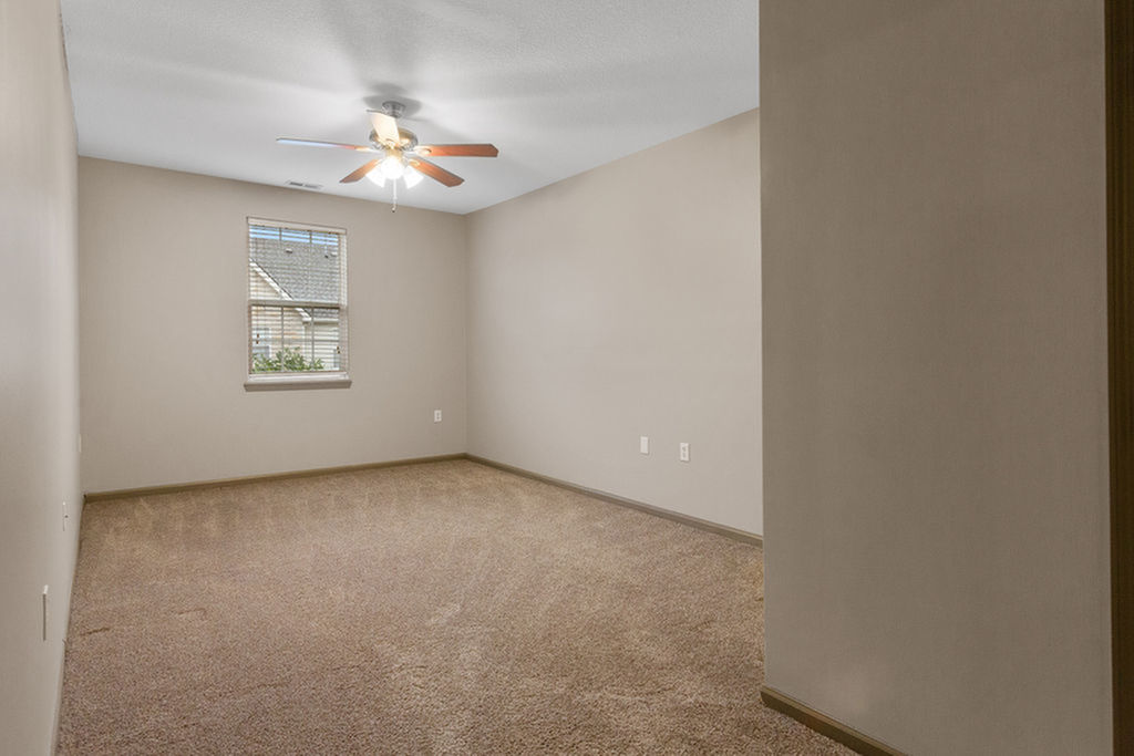 Marble Cliff Commons Image 80
