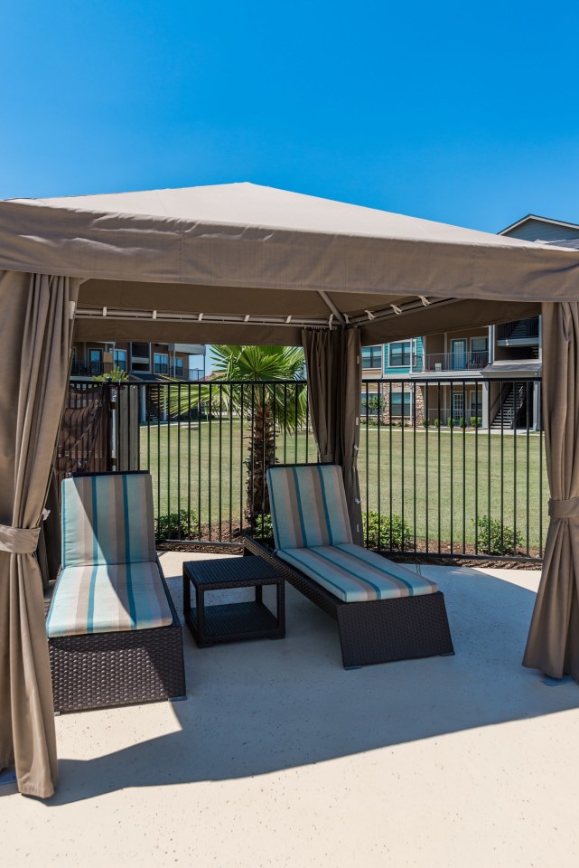 Crenshaw Grand Apartments Image 19