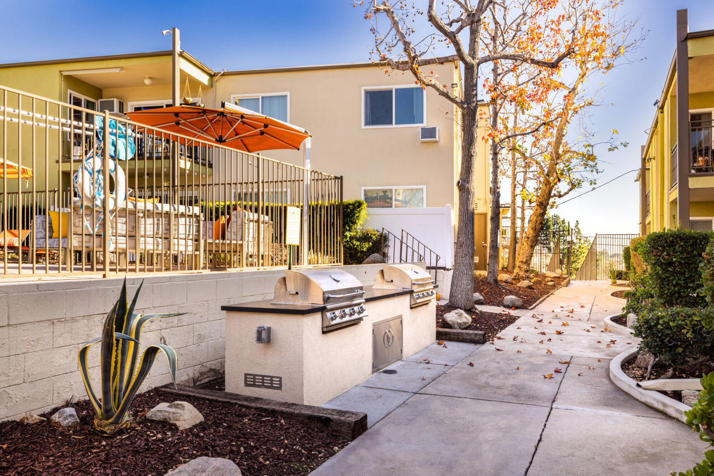 The Summit at La Crescenta Image 15