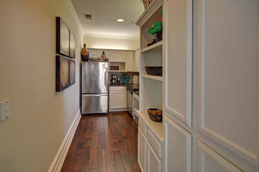 Lakepointe Residences Image 14