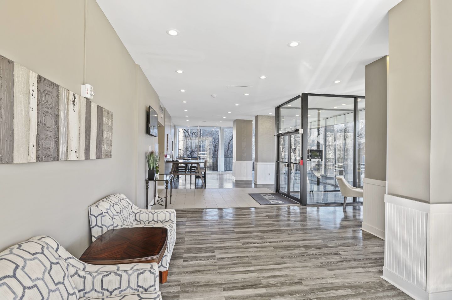 Key Towers Apartments Image 18