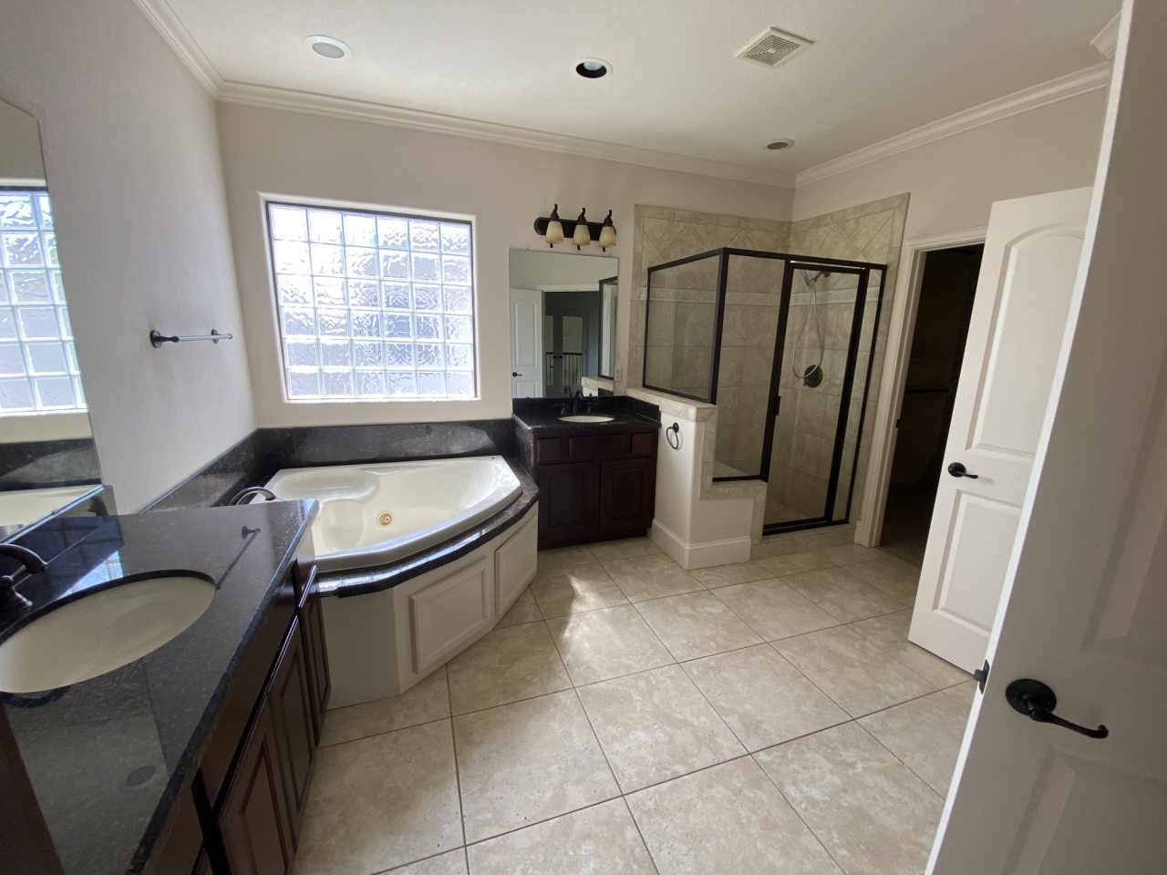 Beverly Hill Patio Homes Image 42