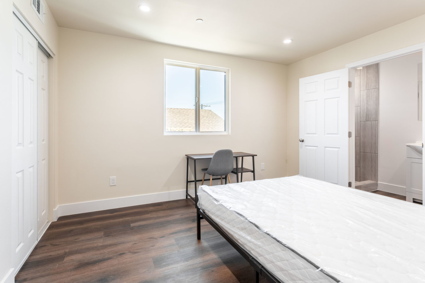 Antares 1419 S New Hampshire Avenue - Co-Living Image 5