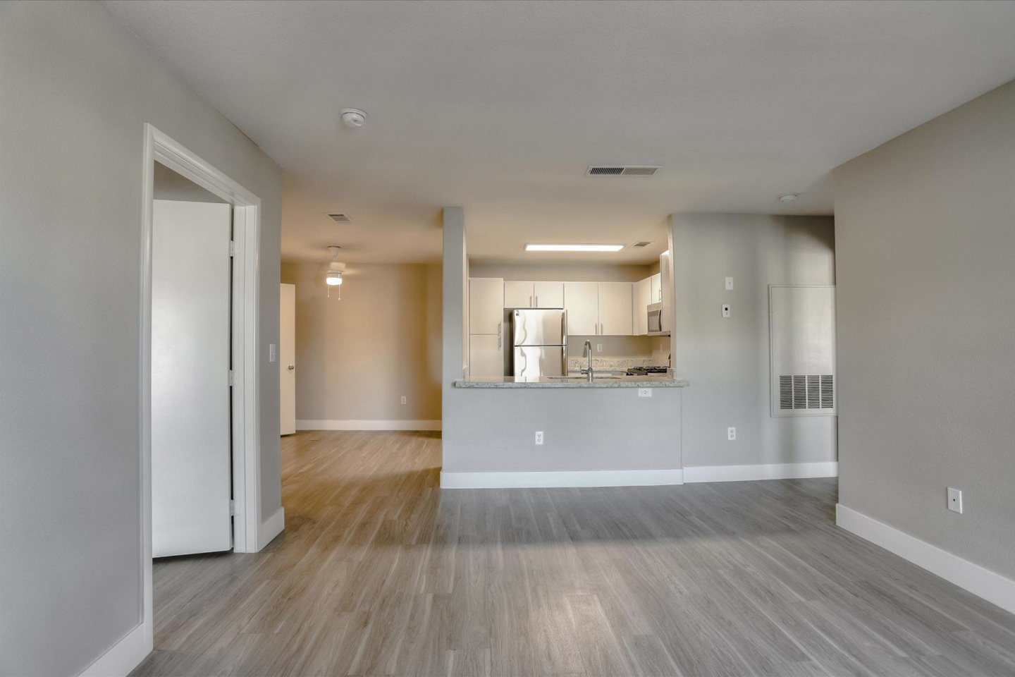 South Valley Ranch Apartments Image 58