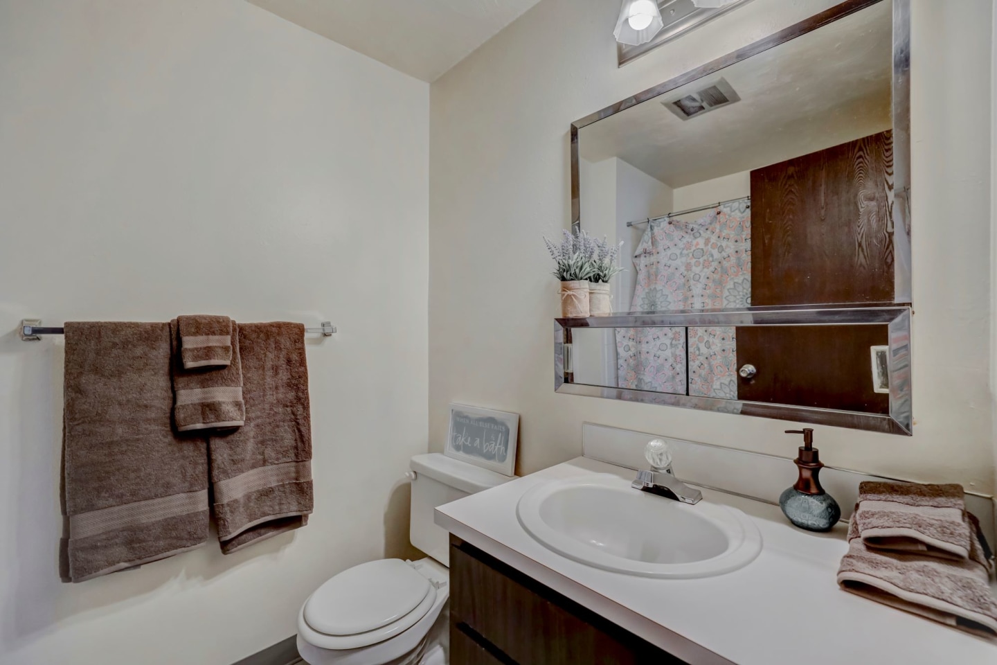 Sequoia Apartments Image 20
