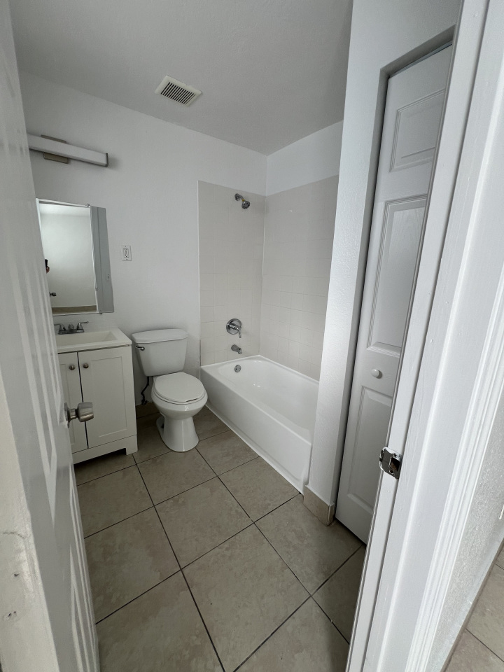 2030 Apartments Image 17