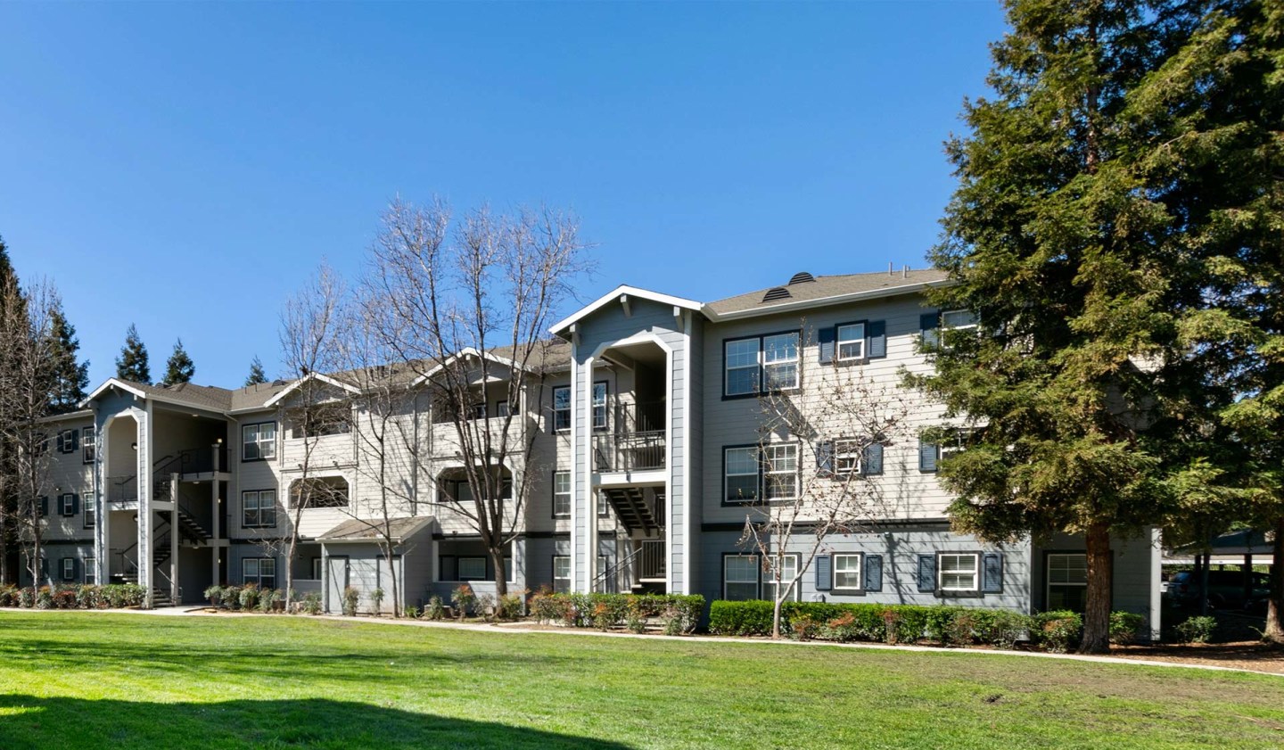 Monterey Grove Apartments Image 4