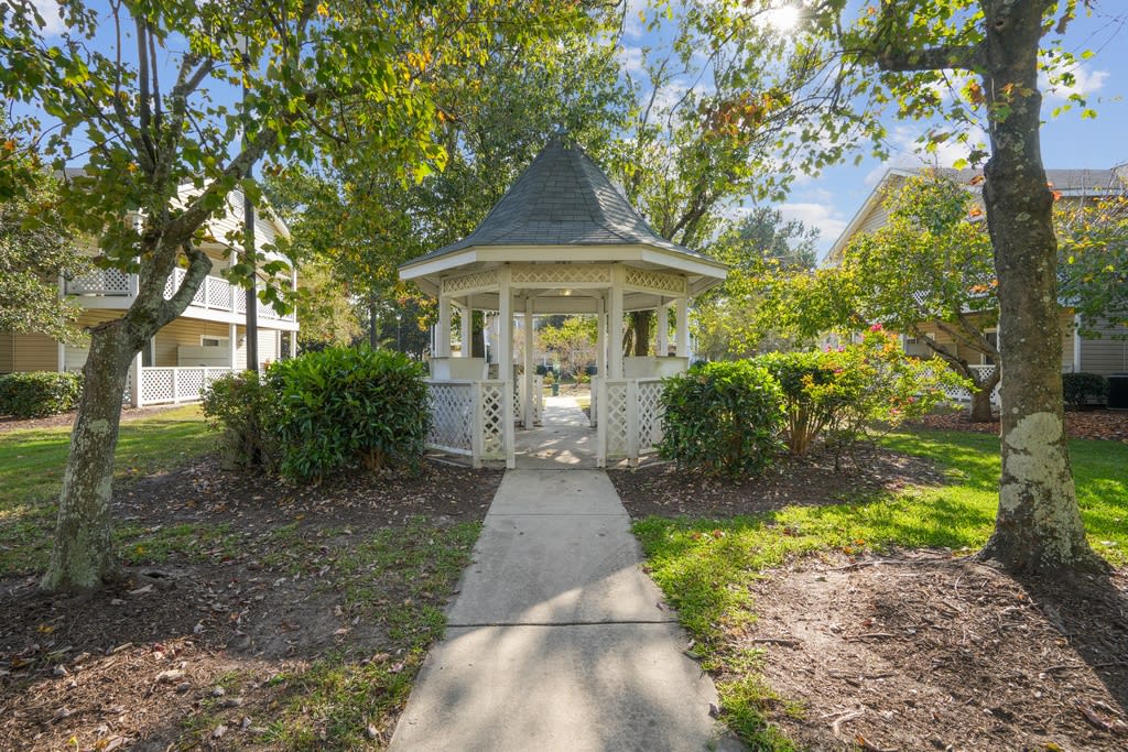 Cypress Pointe Apartment Homes Image 8