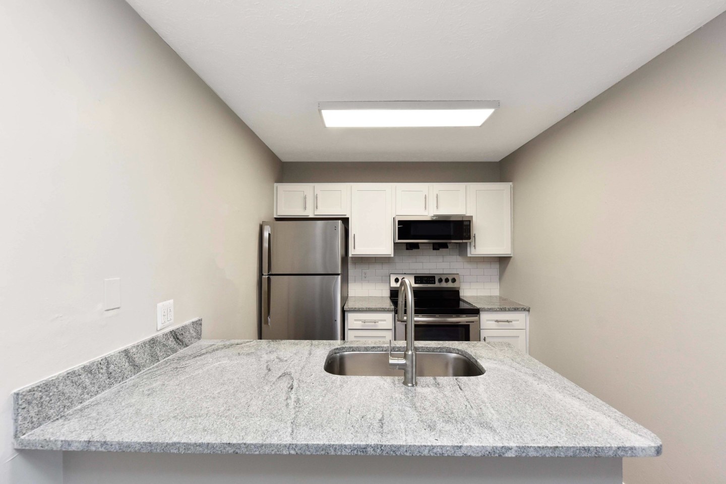 Amalie Apartment Homes Image 7