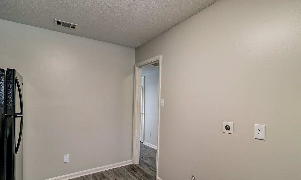 Savan Pointe Townhomes East and West Image 18