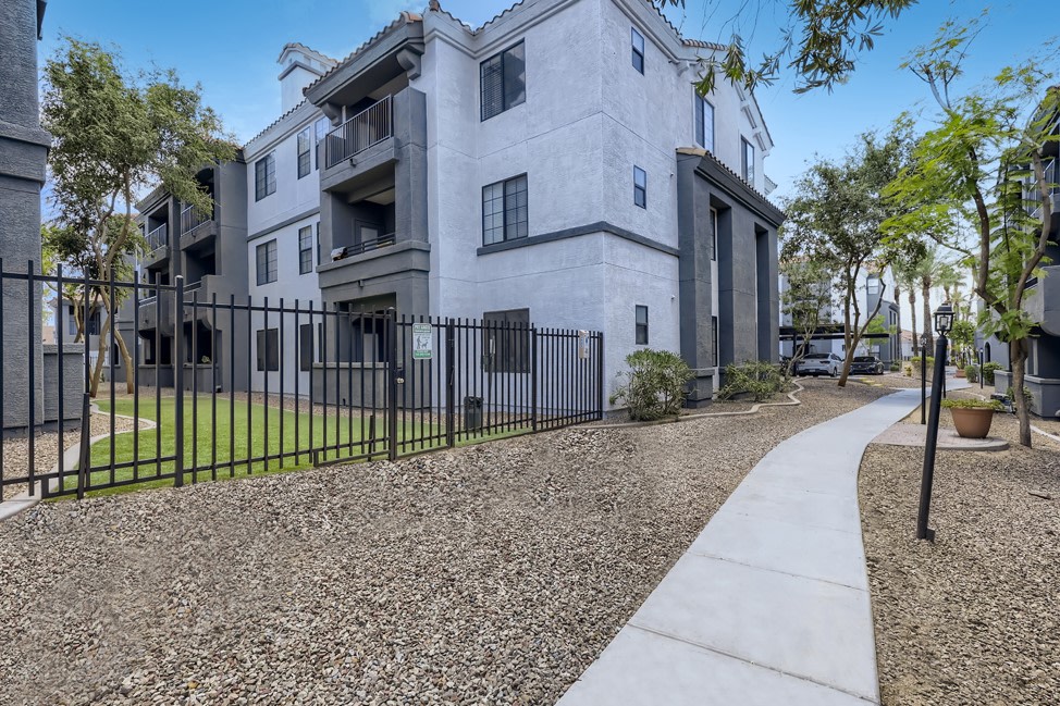 Mandarina Apartment Homes Image 47