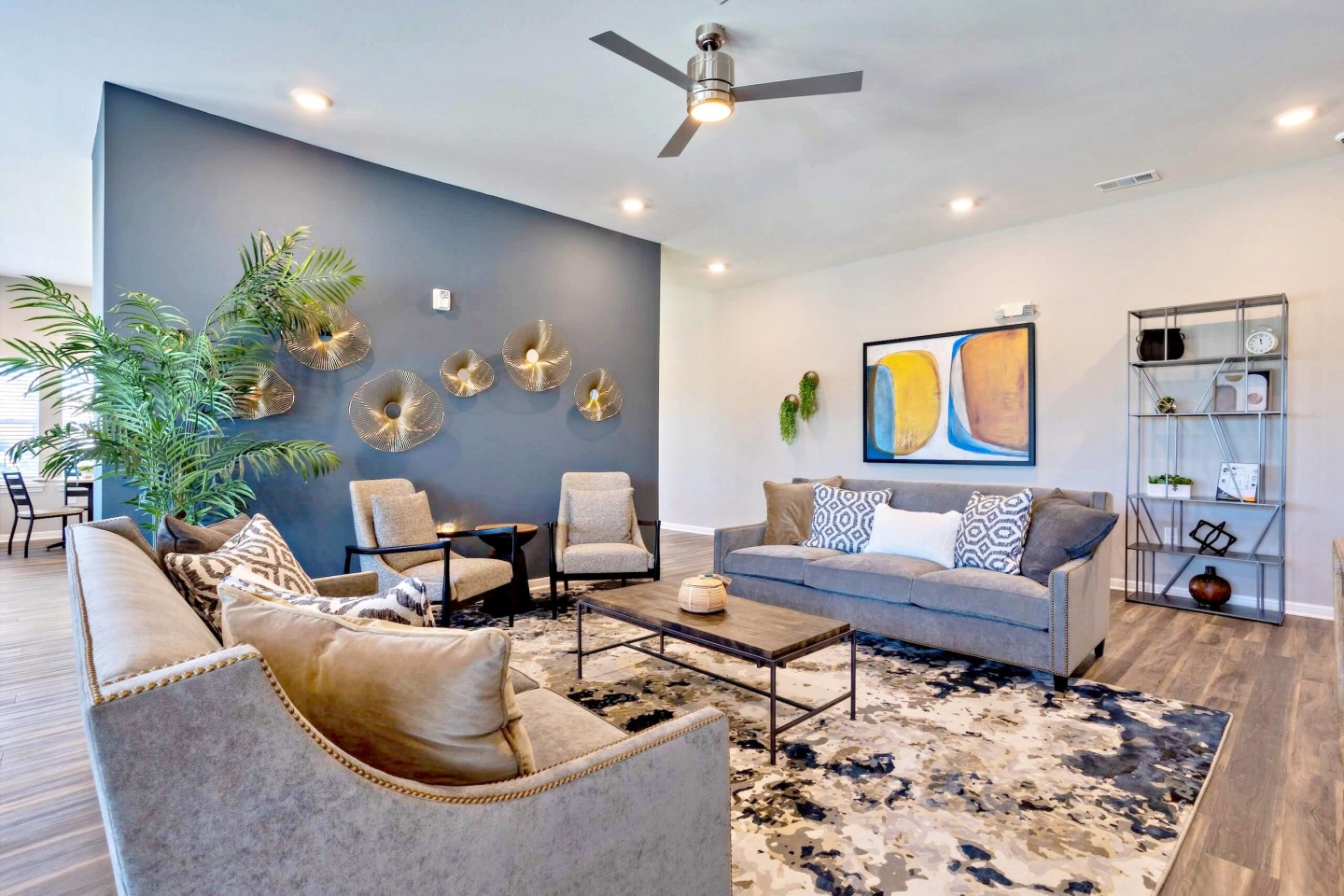Promenade Luxury Apartments Image 15