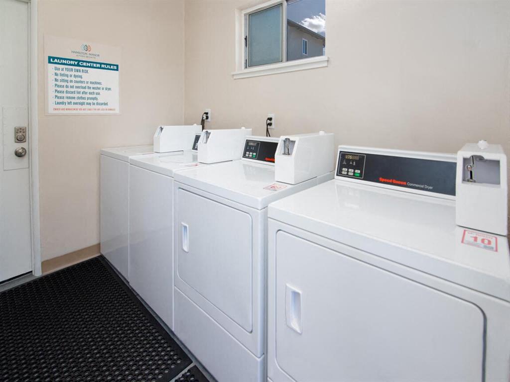 Hamilton Manor Apartments Image 3