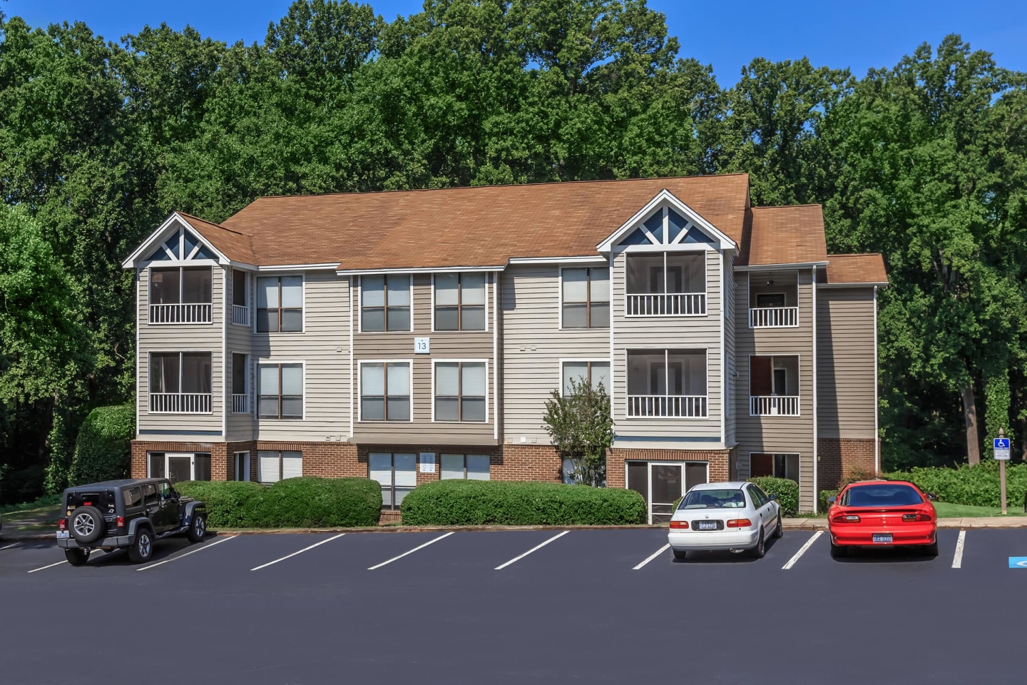 Huntsview Apartments Image 27