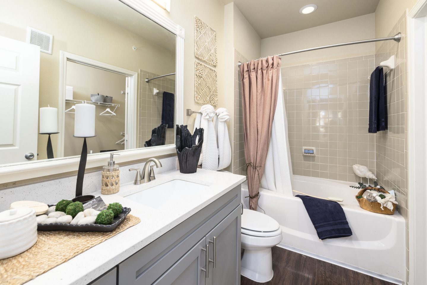 Watersedge Image 19