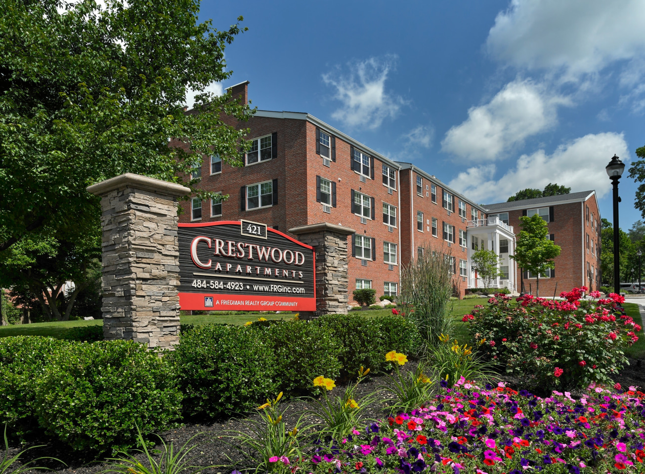 Crestwood Apartments Image 11