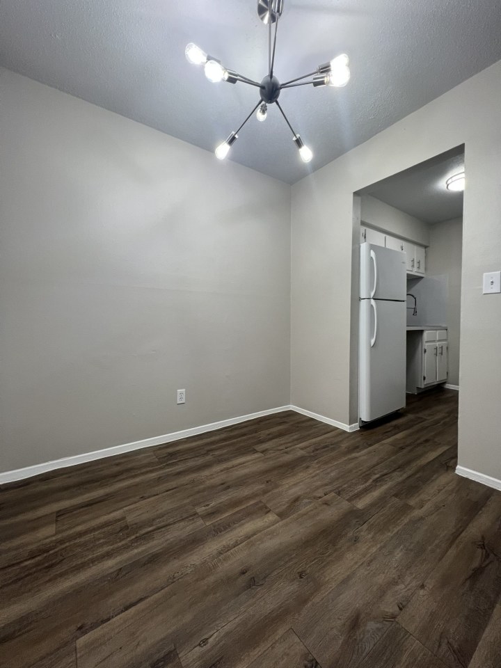 Monark Apartments Image 8