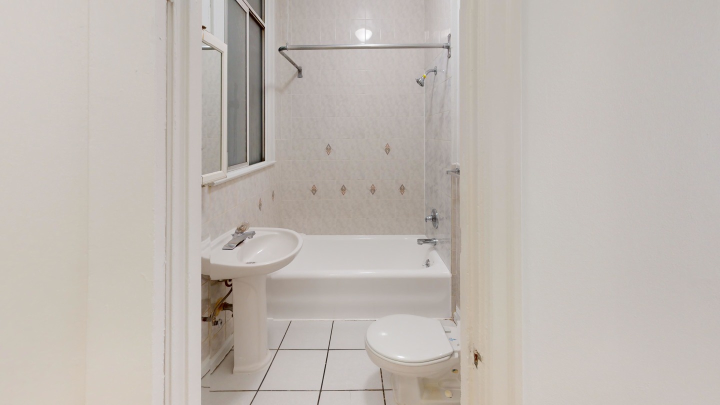 525 Leavenworth Street Image 6