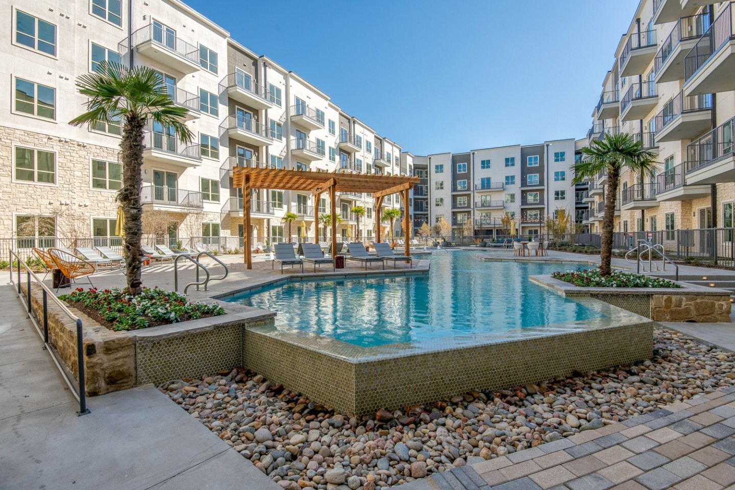 Promenade at Las Colinas Image 1