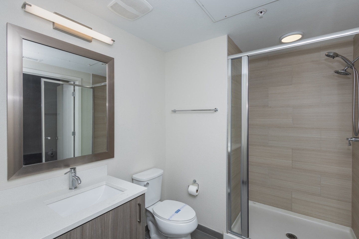 Colewood Apartments Image 7