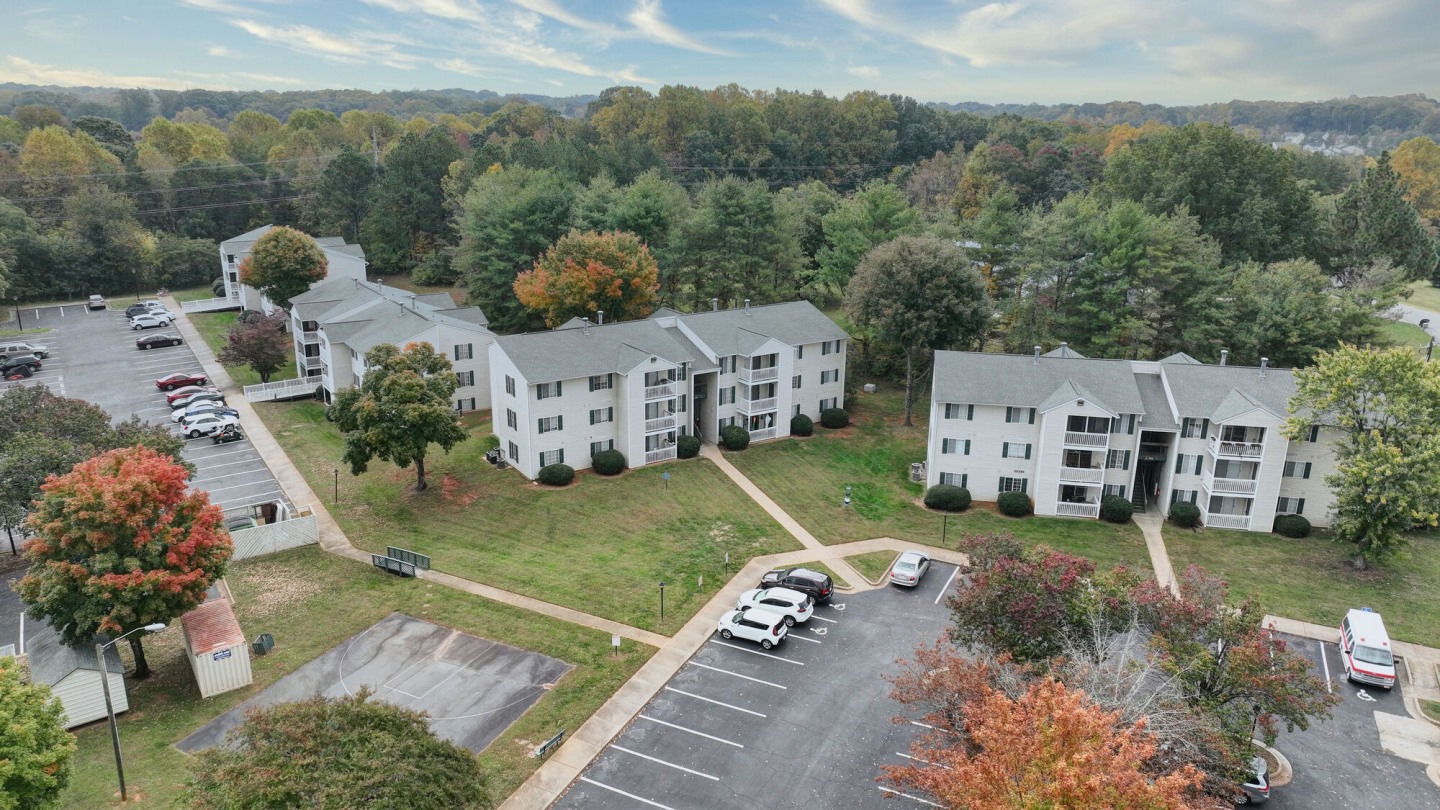 Falcon Pointe Image 1
