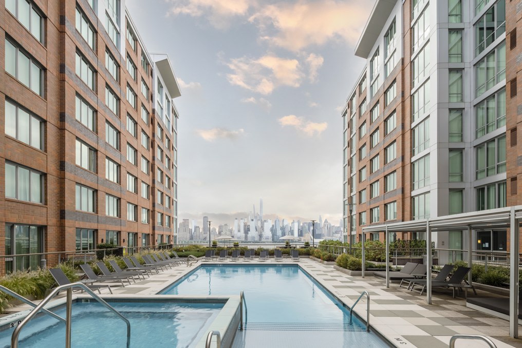 RiverTrace at Port Imperial Image 14