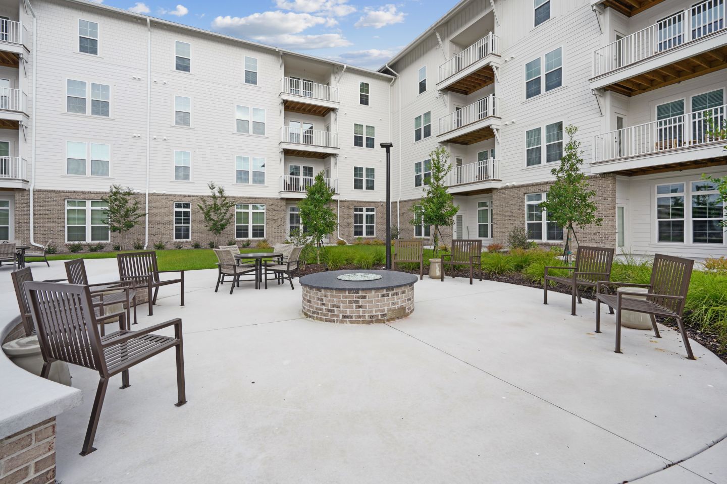 The Leo - 55+ Active Adult Apartment Homes Image 24