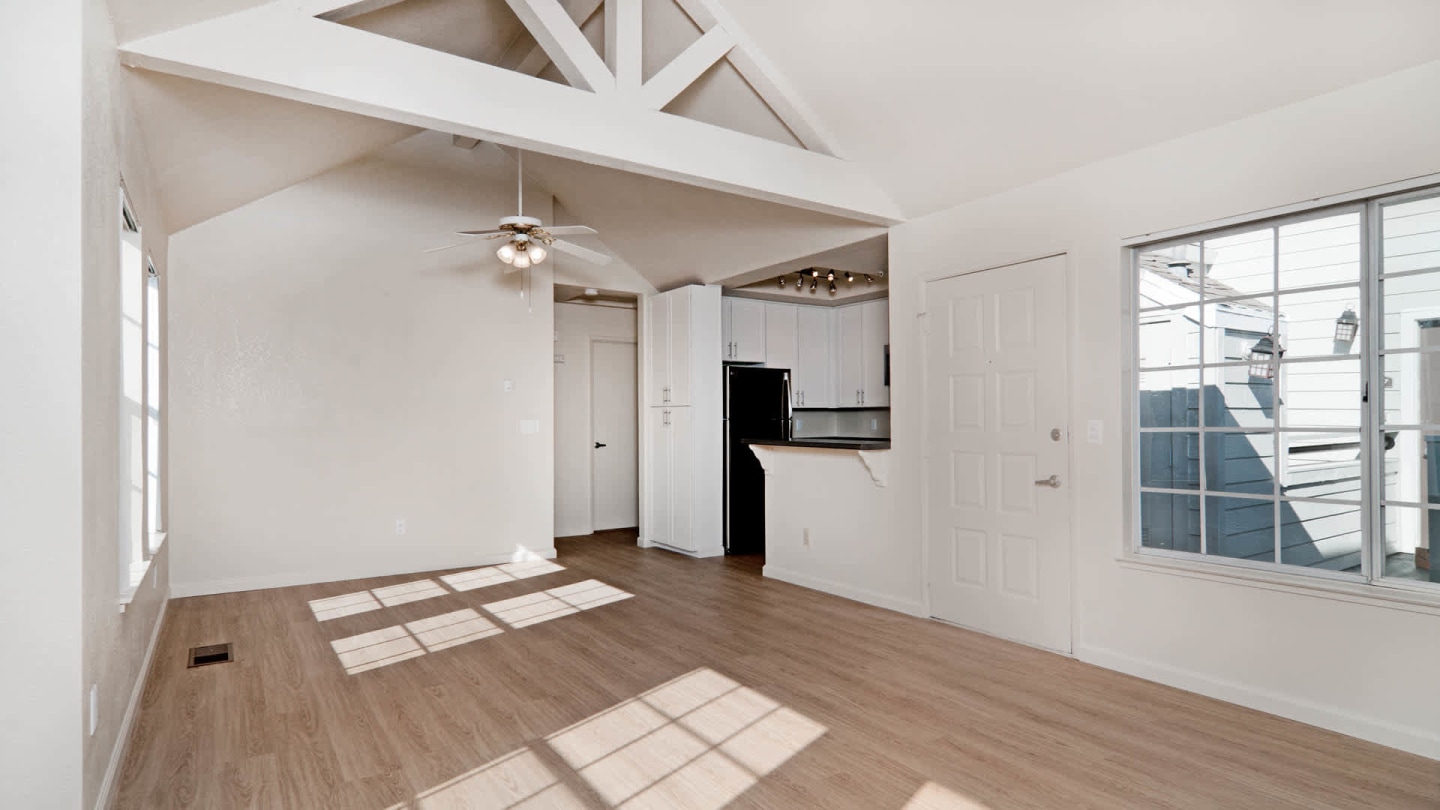 Schooner Bay Apartment Homes Image 23